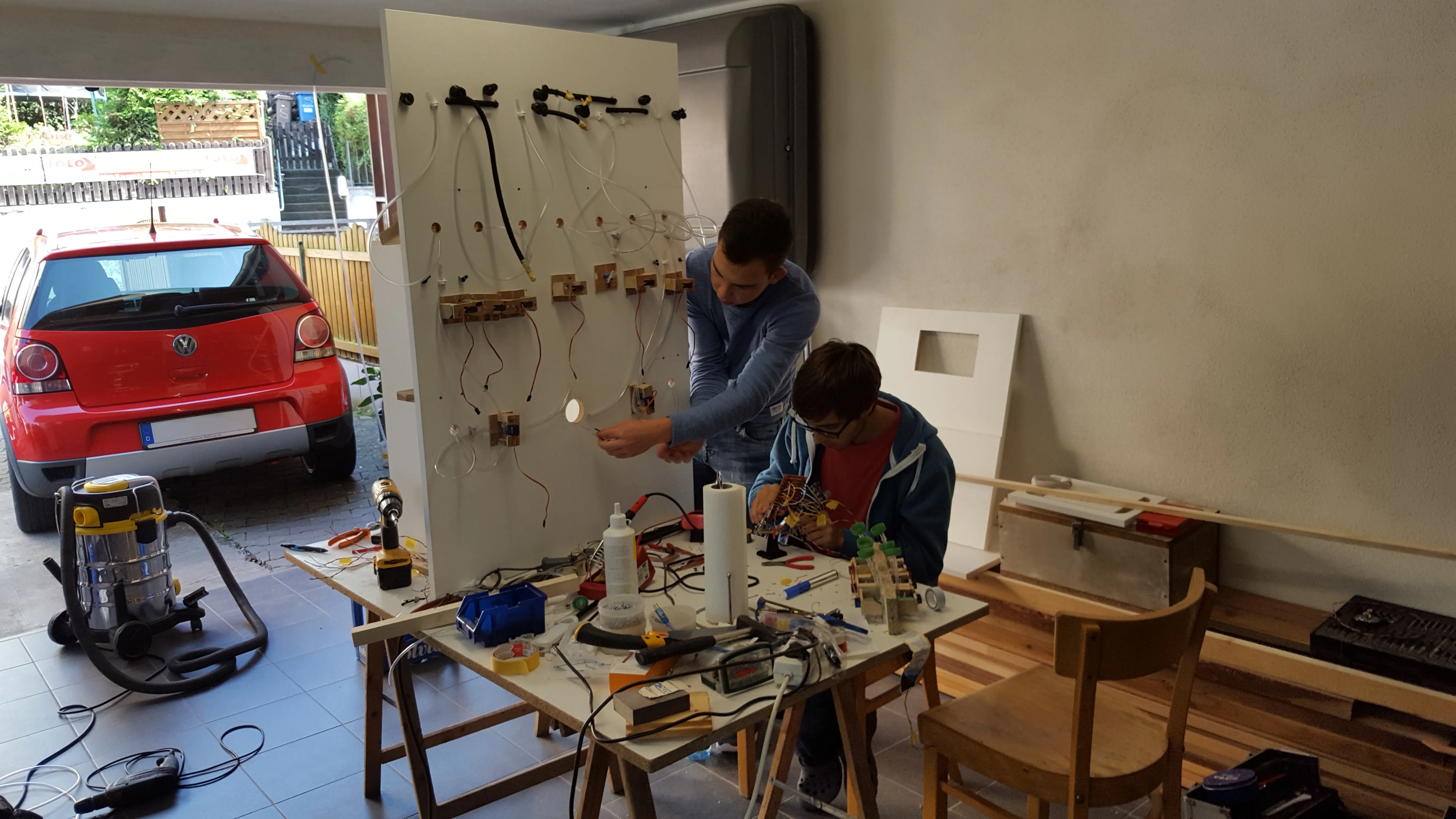 Description of image 2