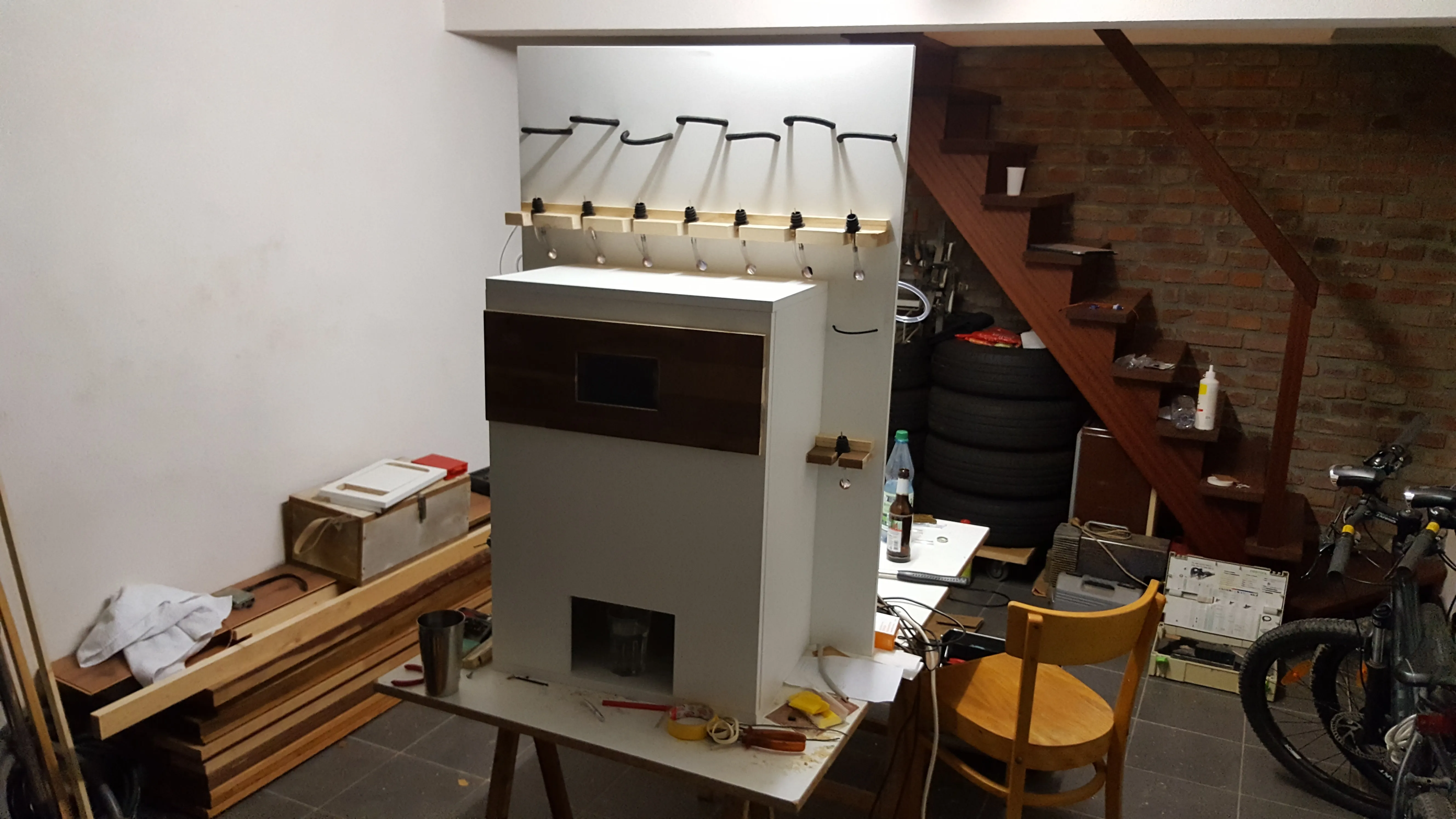 Description of image 2